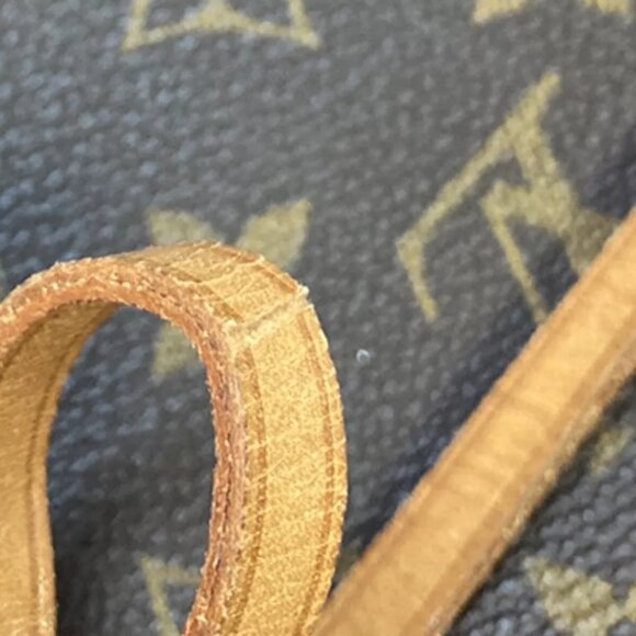 LOUIS VUITTON Pochette Accessoires Hand Bag Monogram Leather BN M51980 76EA919 - Picture 10 of 14